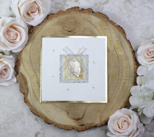 Funky Square wedding invitation with hearts and gilt edges 2004W-7652