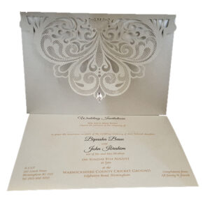 LC 7011 Silver Butterfly Pocket Invitation-3761