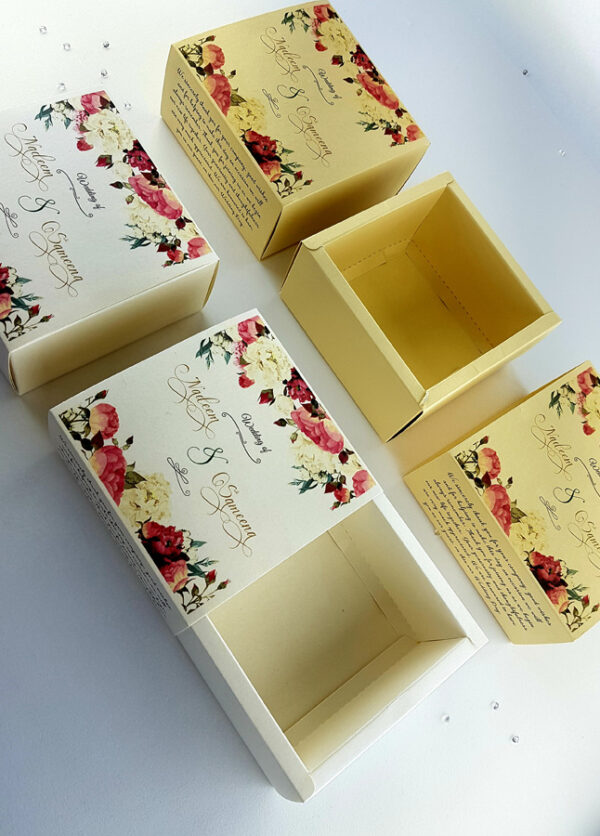 Golden Floral Favour Box-4640